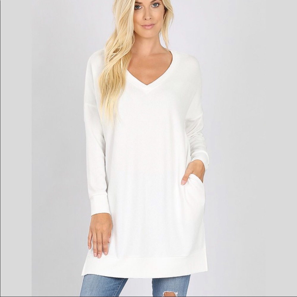 Zenana Cozy Ivory Tunic Sweater Pockets V-neck